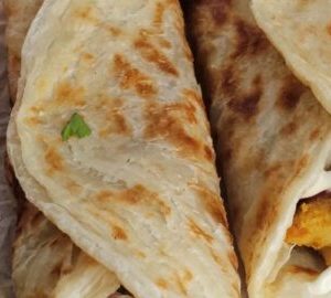 Feaster Chicken Pratha Roll